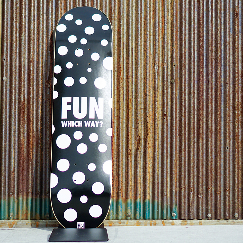 FUN naughty DOT スケートボード デッキ 8.0×31.65【単品】