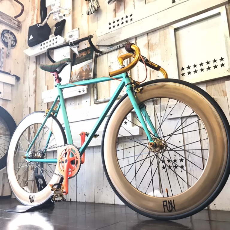 FUNのカスタム自転車・ピストバイクの過去オーダー例 17