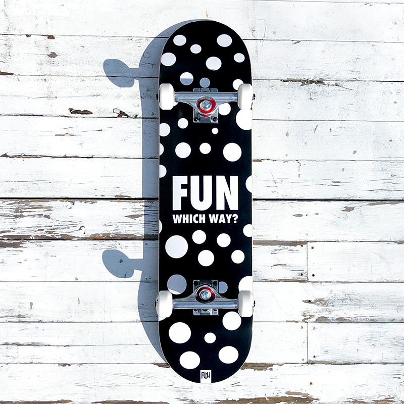 FUN naughty DOT スケートボード コンプリート 8.0×31.65【完成品】